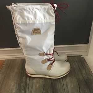 Sorel '88 White & Red Waterproof Snow Boot…